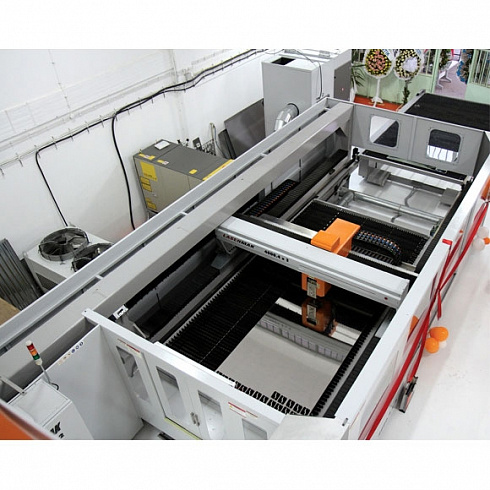 Комплекс лазерного раскроя с СО2 резонатором ERMAKSAN LASERMAK